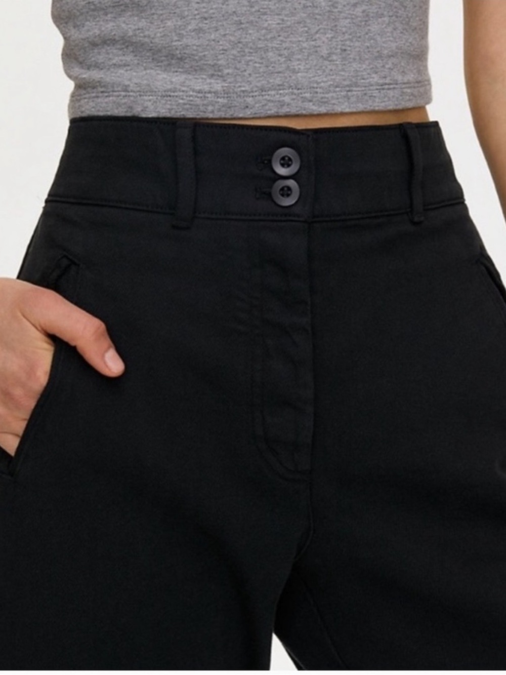 Aritzia Wilfred Modern Cargo Pants Black with Utility Pockets